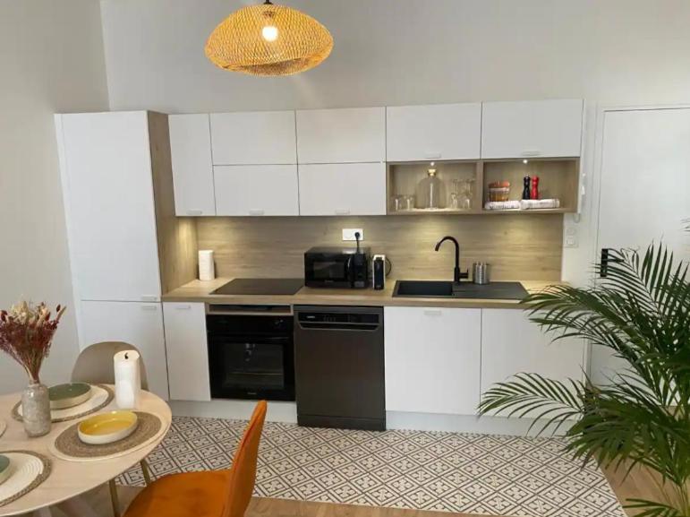 {La Petite Casa De Cezar} * Centre Ville Marseille * Clim 外观 照片