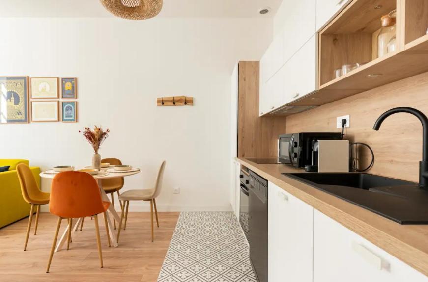 {La Petite Casa De Cezar} * Centre Ville Marseille * Clim 外观 照片